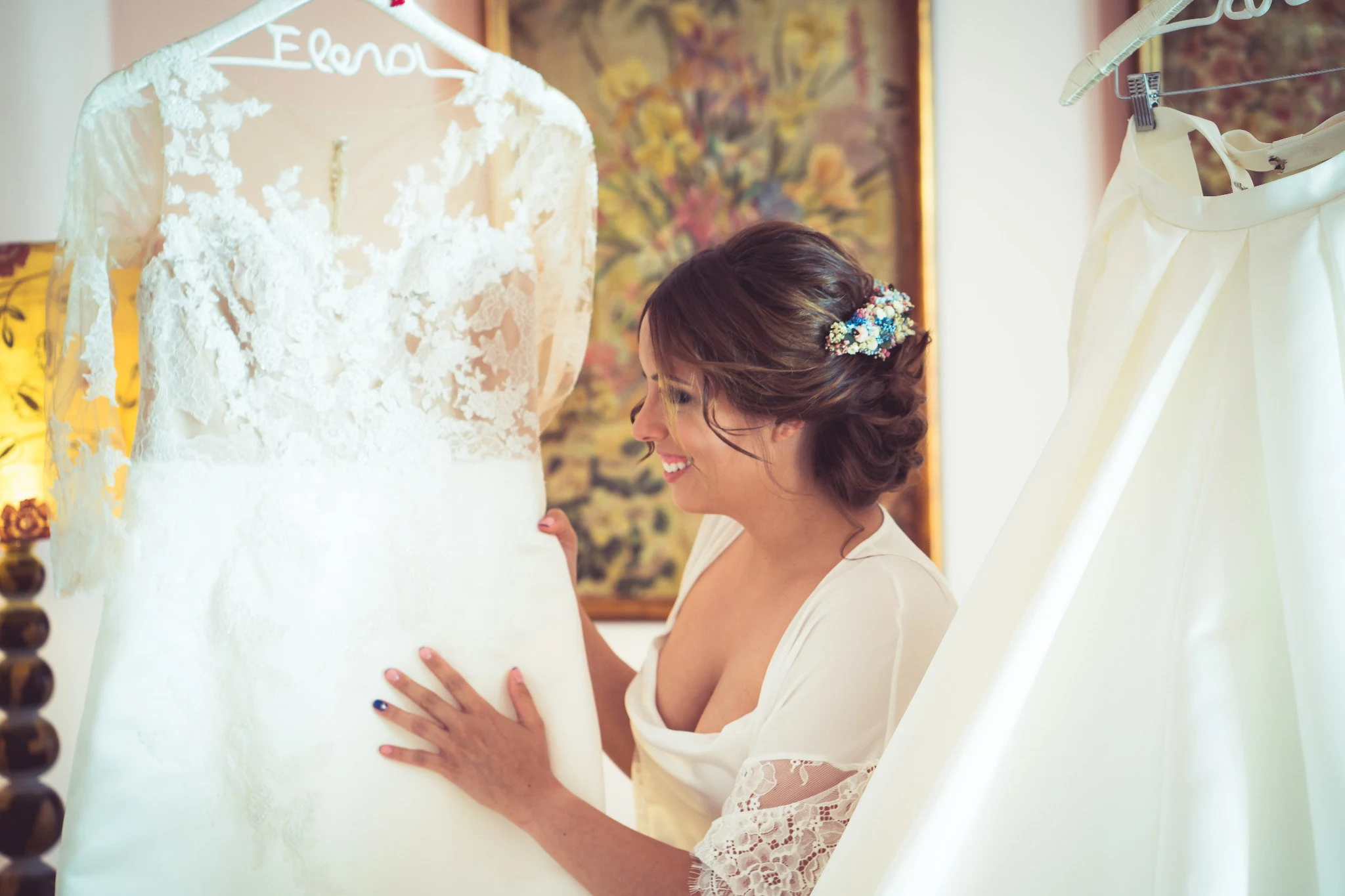 Novia vestido en Aldea Santillana, Madrid.