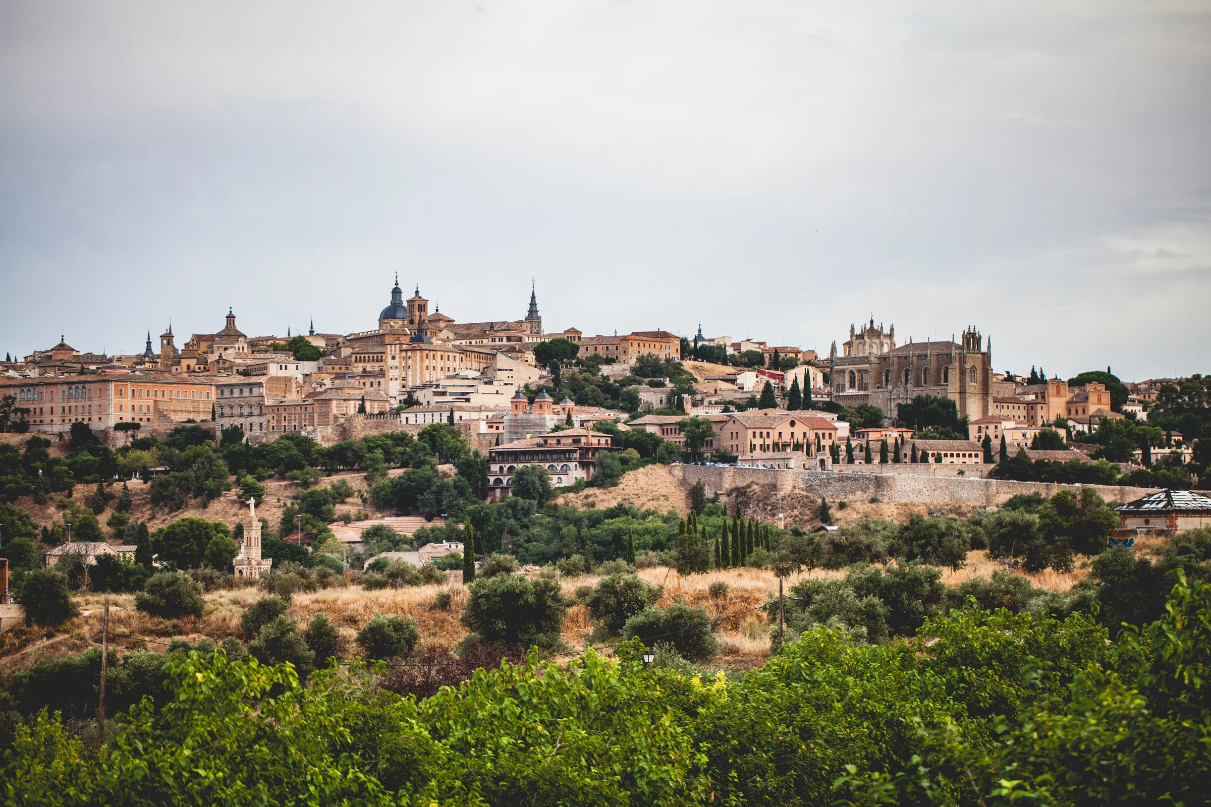 Vista panorámica de Toledo desde el entorno del Cigarral del Ángel Custodio.