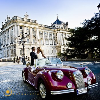Coche descapotable para bodas de Pedro Zamorano Fotografía