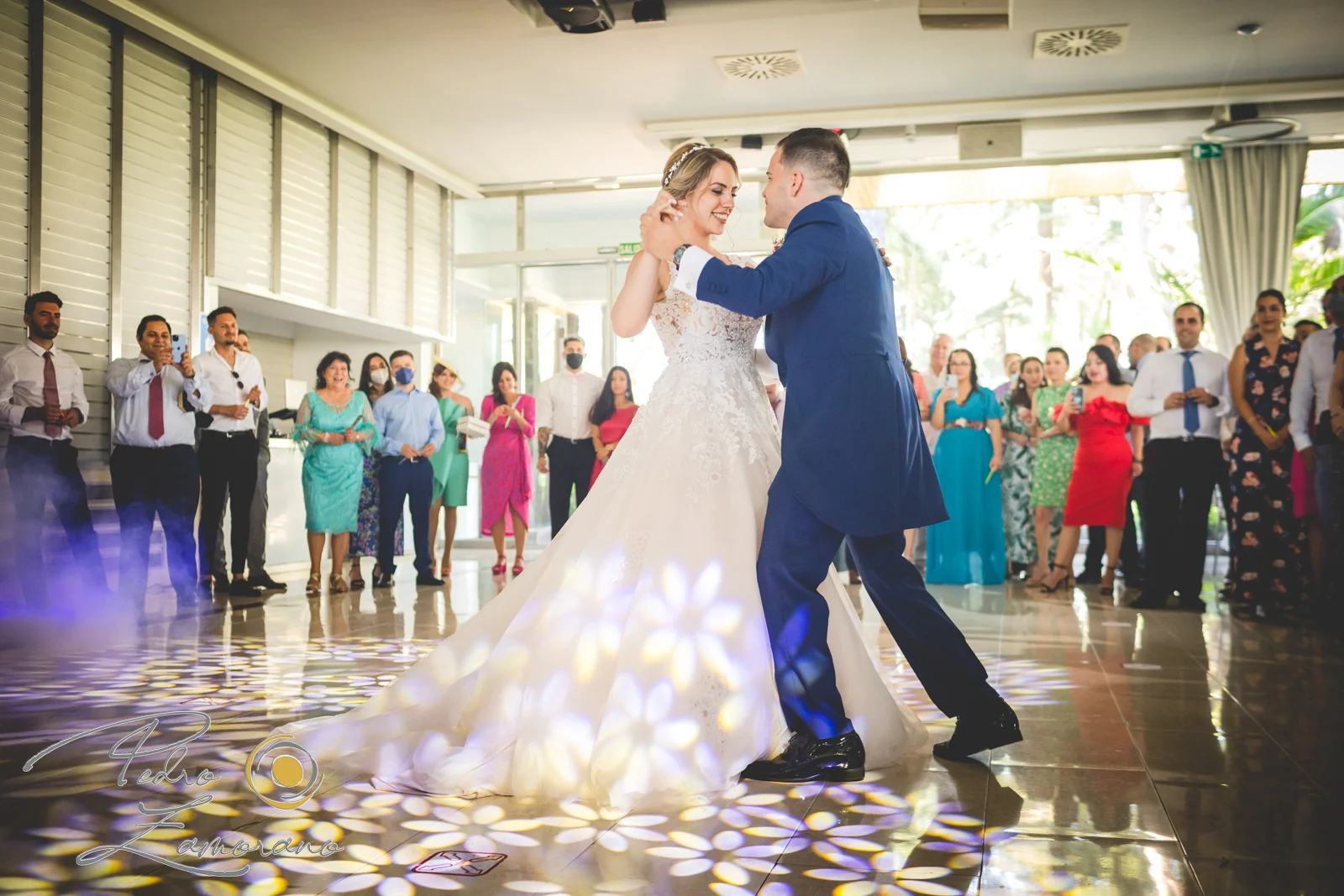 Primer baile de los novios durante una boda en Mirador de Cuatro Vientos.